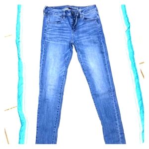 AE size 6 regular jegging